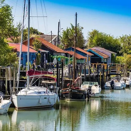 A Deux Pas Du Port Lägenhet